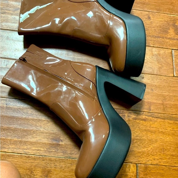 Gianni Bini Gb Levi Tate Patent Platform Mid Boots 8.5 - Picture 1 of 9